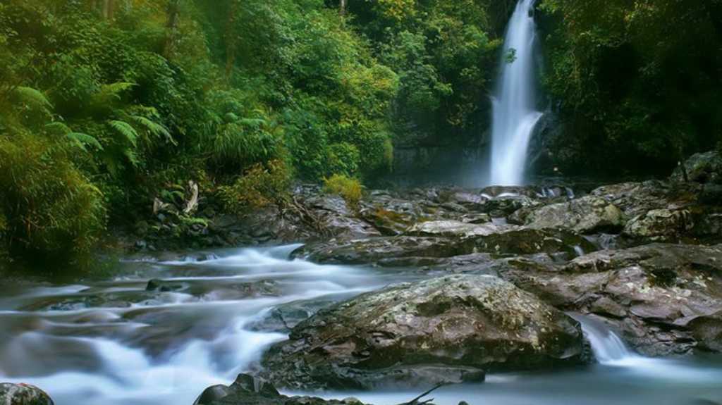 Pilihan Rekomendasi Air Terjun Menakjubkan di Sulawesi Selatan