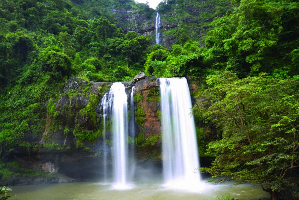 Keindahan Alam Air Terjun yang Wajib Kamu Kunjungi!