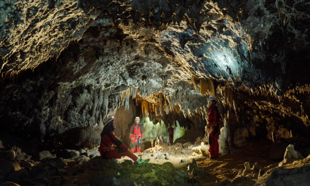 Nikmati Wisata Gua Terlengkap Di Geopark Pangkep