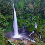 Weekend Seru Kunjungi Daftar Wisata Air Terjun di Pulau Jawa!