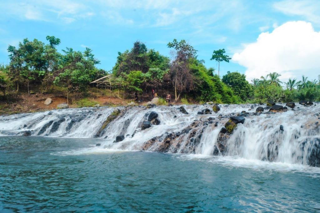 Eksplor Air Terjun Tersembunyi di Aceh Timur