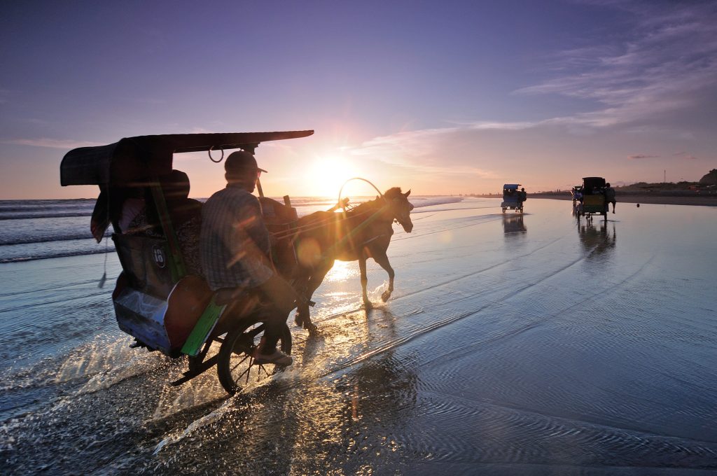 Daftar Keindahan Indonesia Pantai Paling Memukau