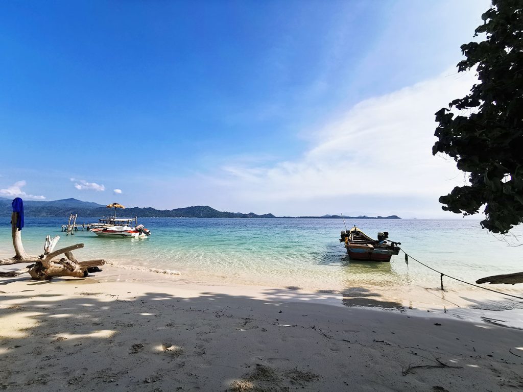 Pantai Indah dan Eksotis di Lampung yang Sangat Menarik