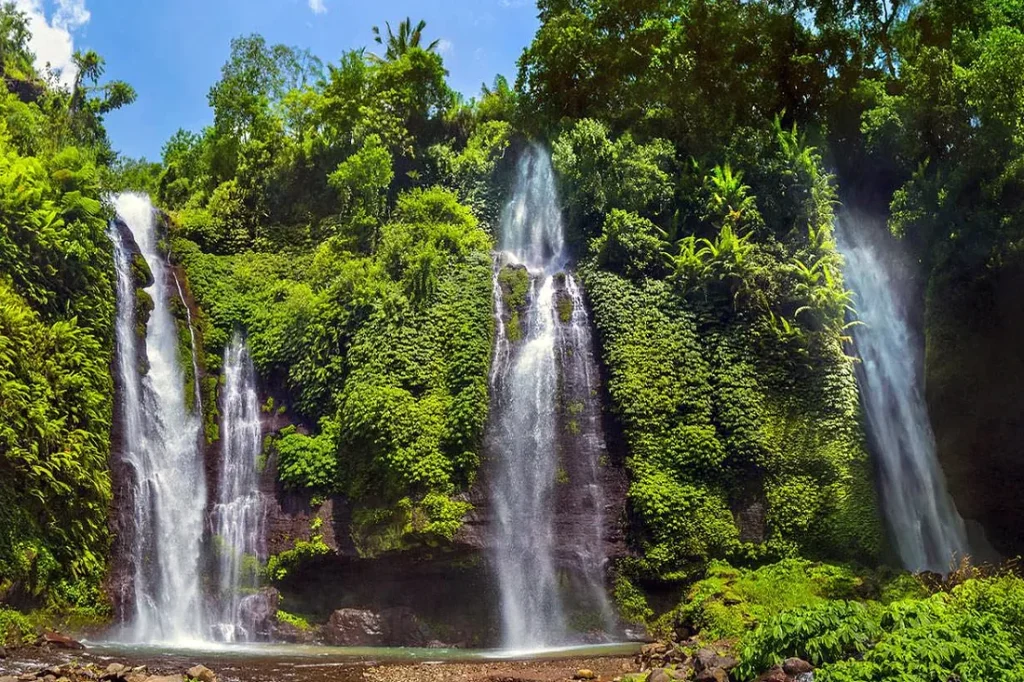 Air Terjun Tercantik di Indonesia Yang Layak Dikunjungi