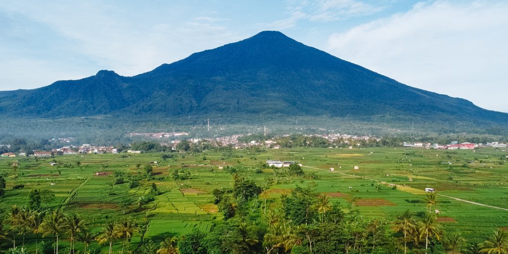 8 Contoh Taman Nasional di Pulau Jawa Indonesia