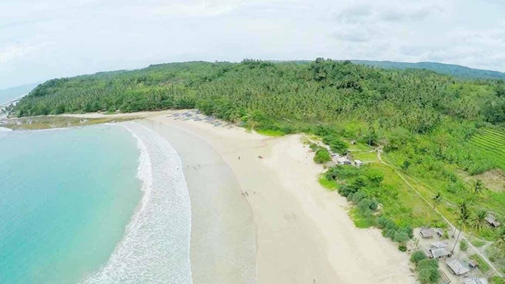 Pantai Paling Popular Di Pulau Jawa Favorit Wisata Keluarga