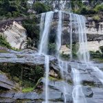 Wisata Air Terjun Paling Menarik Tersembunyi Di Kalimantan Barat, Jadi Spot Foto Paling Menarik!