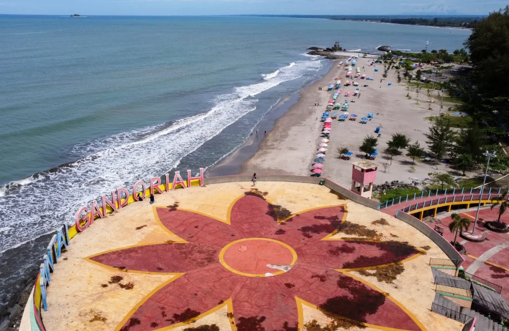 Wajib Dieksplor, 8 Pantai Paling Menakjubkan Di Sumatera Barat