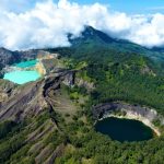 Menjelajah Kawasan Vulkanik Taman Nasional Kelimutu di Flores