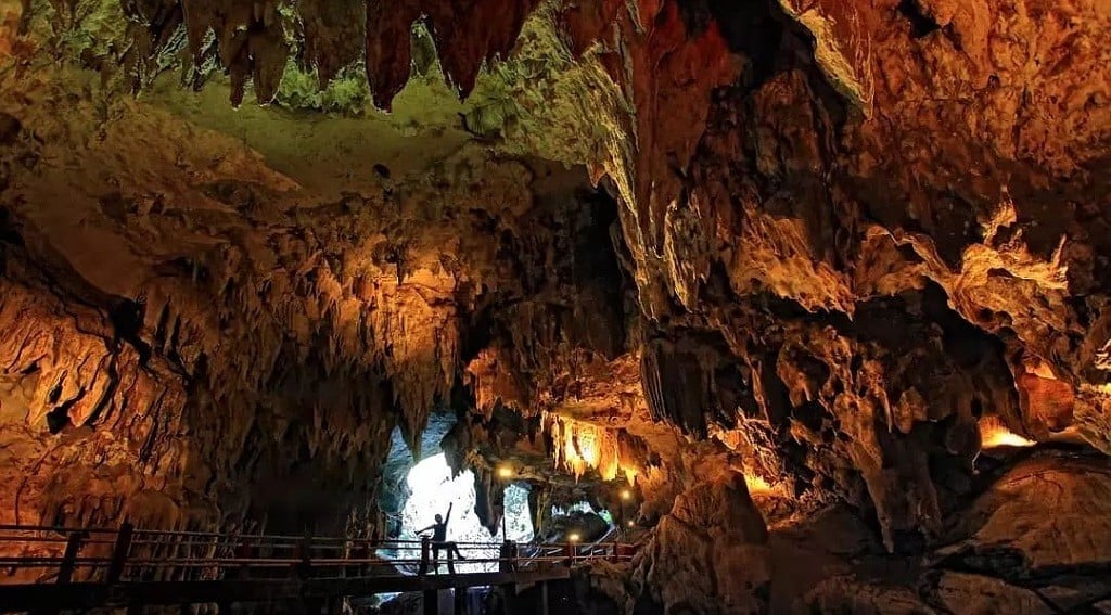 Wisata Gua di Jawa Timur, Buat Suana Berlibur Jadi Berkesan dan Lebih Menantang