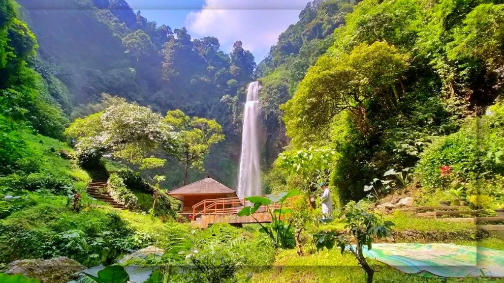 Keindahan Air Terjun Paling Unik Dan Menakjubkan Di Indonesia Pasti Memanjakan Mata