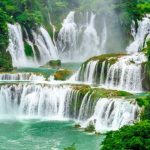 Persiapan Trekking Aman ke Air Terjun Terbaik di Indonesia