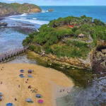 Yogyakarta Tidak Hanya Tentang Candi dan Kebudayaan Saja, Tapi Ada Beberapa Pantai yang Harus Kamu Kunjungi! Apa Saja?