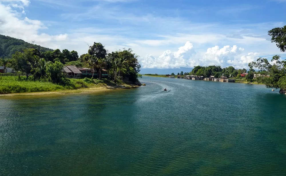 Merasakan Adrenalin Yang Berpacu Sambil Menikmati Pesona Masa Lalu Dari Danau Purba