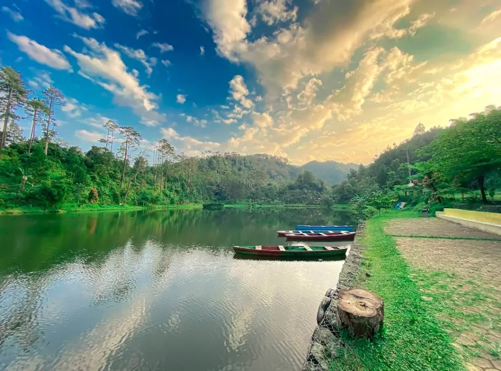 Berikut Beberapa Danau Indah yang Hadir di Provinsi Jawa Tengah