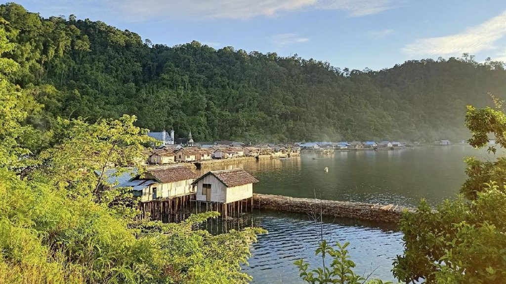 Menelusuri Keindahan Desa Kwatisore, Destinasi Wisata Papua yang Memukau