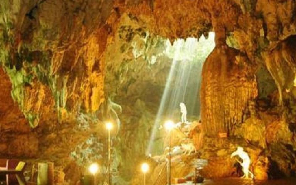 Menemukan Petualangan Penuh Makna di Goa Jatijajar