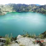 Menikmati Keindahan Wisata Alam Danau Kawah Quilotoa di Ekuador yang Menakjubkan