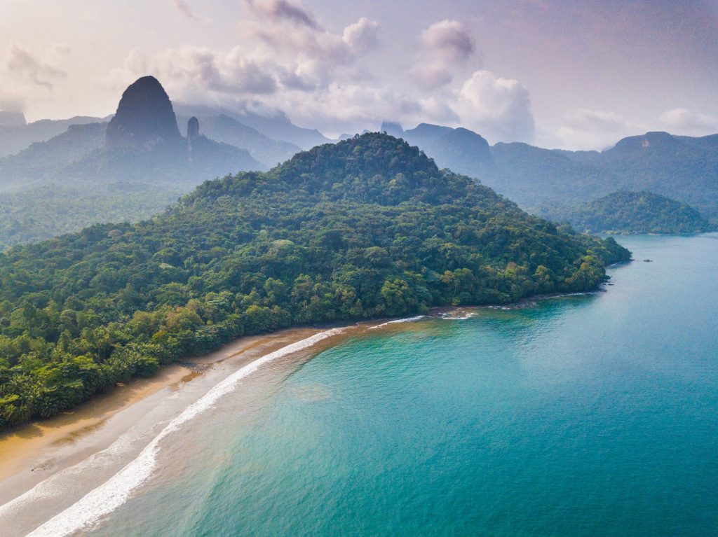 Sao Tome dan Principe: Destinasi Pantai Sepi dengan Hutan Zamrud yang Memikat
